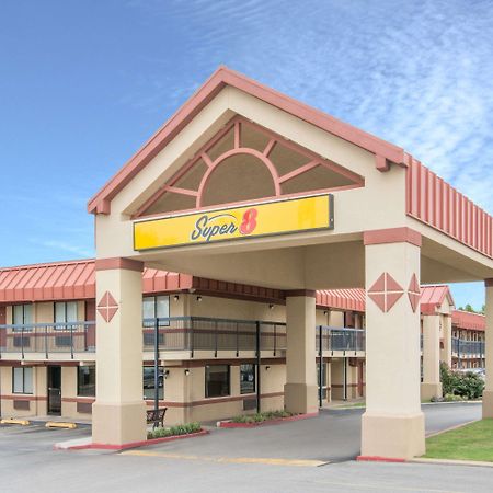 Hotel Super 8 By Wyndham Tulsa Esterno foto